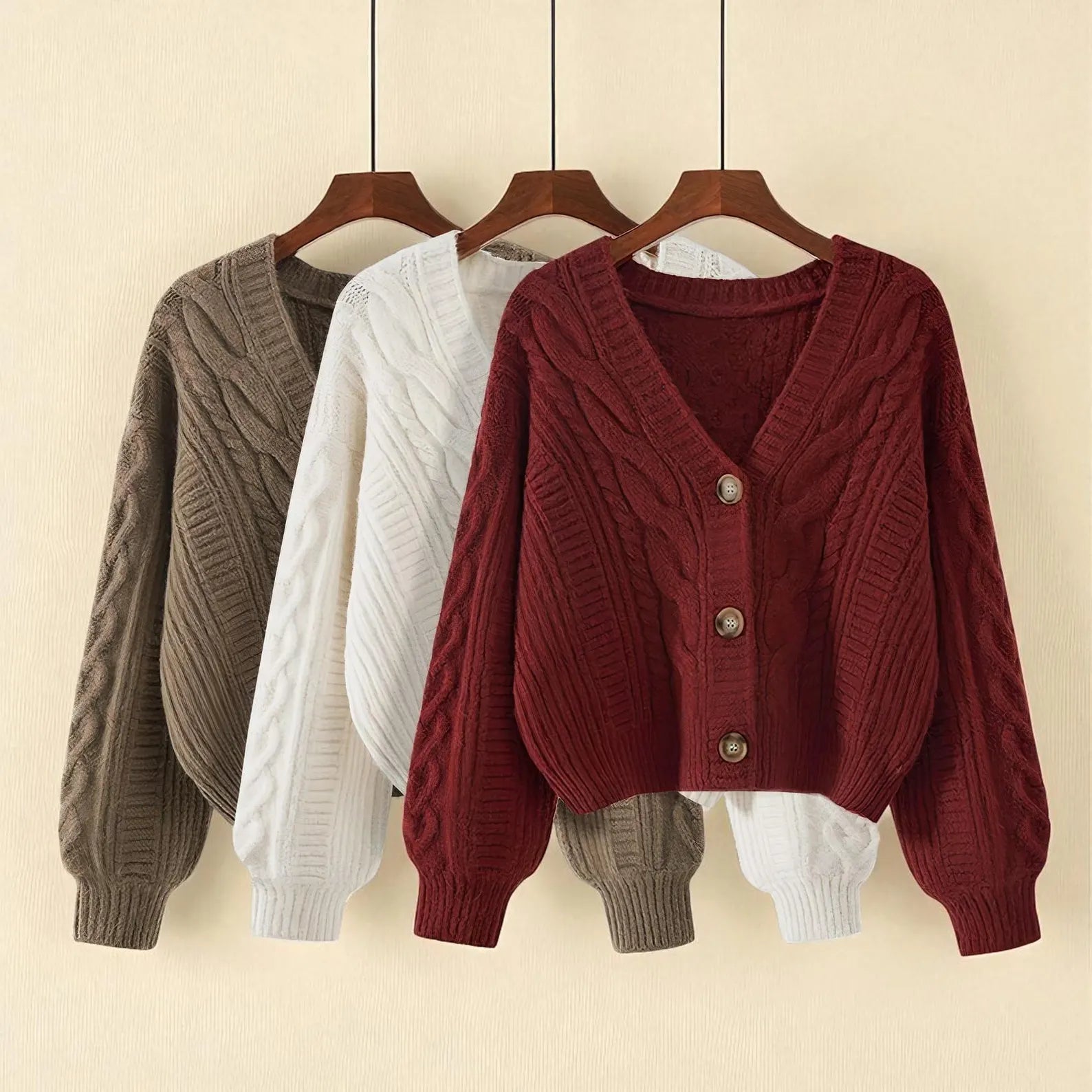 Elisa - Lockere Strickjacke mit Knöpfen