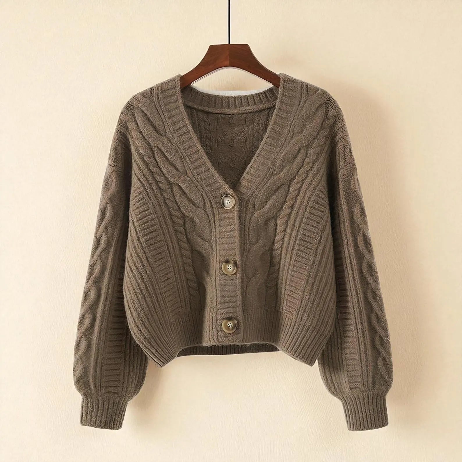 Elisa - Lockere Strickjacke mit Knöpfen